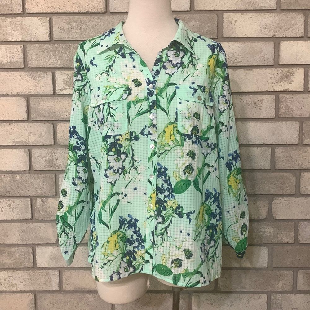 3for$20 button front floral blouse pl